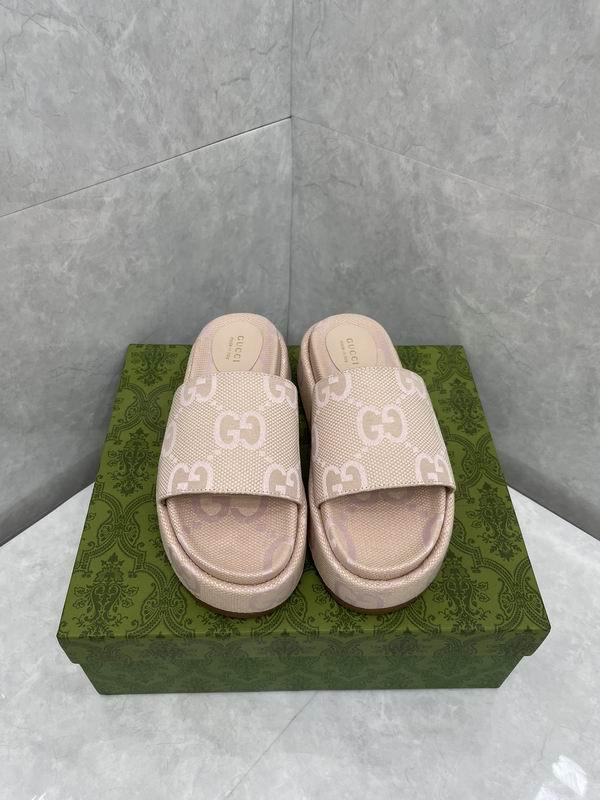 Gucci Men's Slippers 357